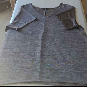 Apt. 9 Women's Heathered Gray V-Neck Tee